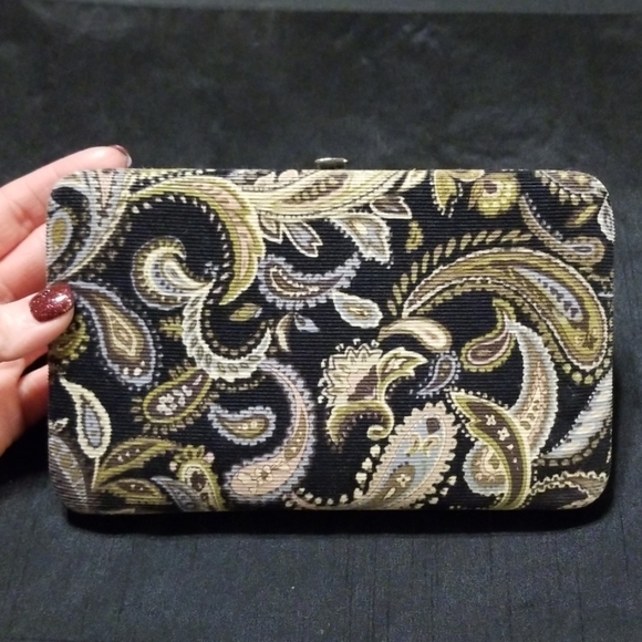 Maurices Bi-Fold Snap Close Wallet - Picture 2 of 6